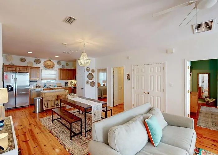 The Rookery Nearby Pool Sleeps 8 * Gulf Shores