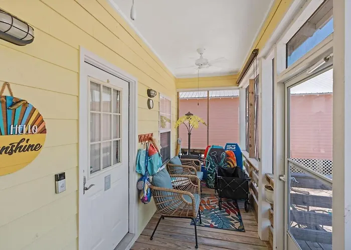 Holiday home The Rookery Nearby Pool Sleeps 8