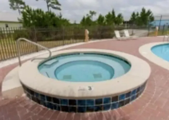 Holiday home The Rookery Nearby Pool Sleeps 8